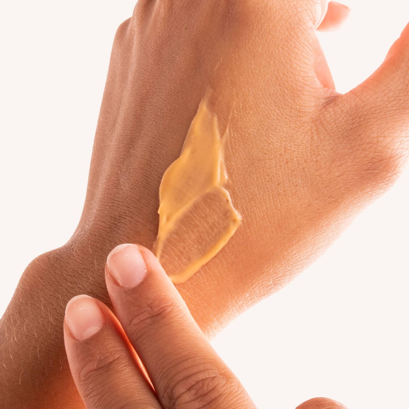 éclat de la peau et teint terne, soins visage naturels et bio, rose musquée, Galilée Guyenne, laboratoire artisanal français