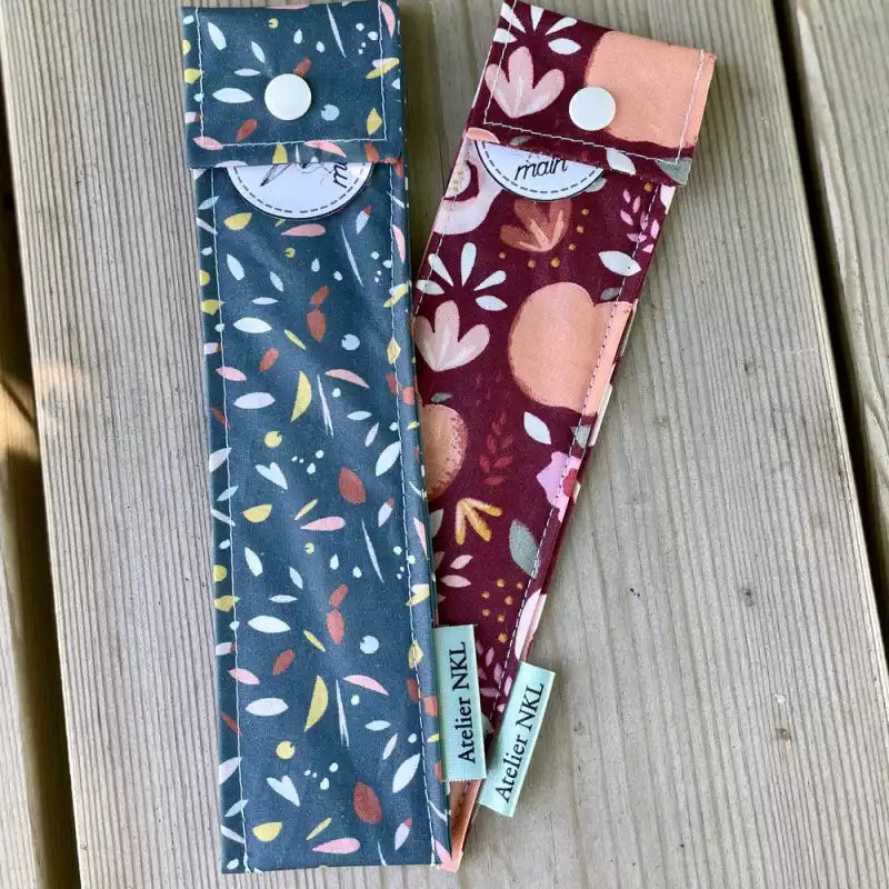 étui brosse à dent à motif artisanal en coton, rouge et bleu, fabrication francaise, atelier NKL, galilee guyenne