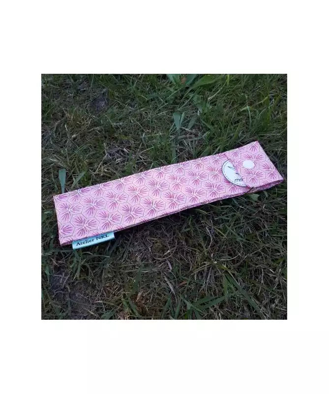 étui brosse à dent à motif artisanal en coton, rose, fabrication francaise, atelier NKL, galilee guyenne