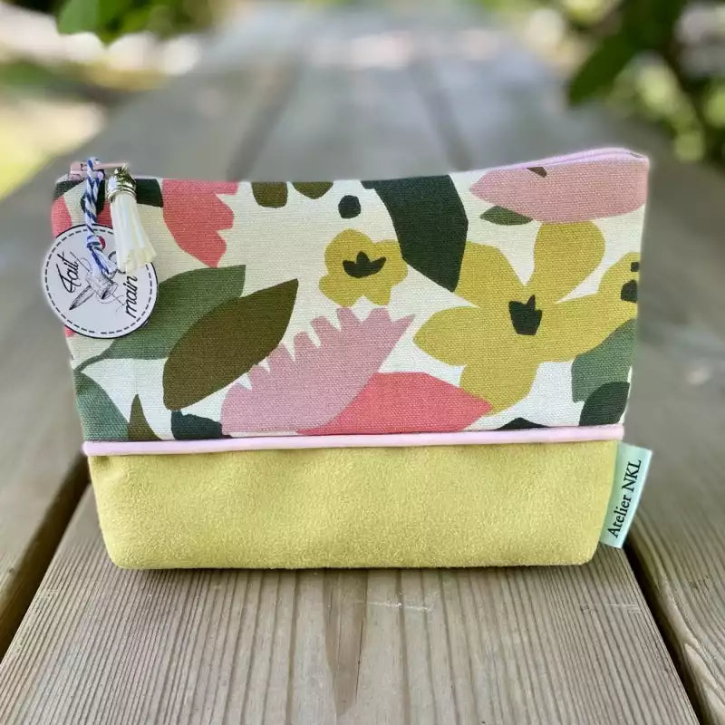 Trousse de maquillage à motifs en coton, trousse de voyage, fabrication francaise, atelier NKL, galilee guyenne